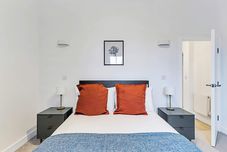 Khác Sunny 2-bed Flat in Chiswick