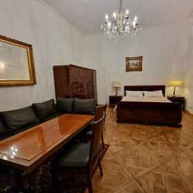 Room 1 Apartment in city center, Khách sạn The Spiski Palace