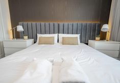 Others 5 Gorgeous 9Bd SF w Pool Champions Gate 9088