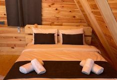 Others 6 Golden Rose Bungalov