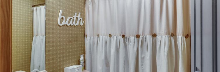 其他 Lovely Interlaken Home w/ Fire Pit & Yard!