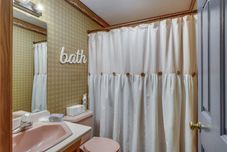 其他 Lovely Interlaken Home w/ Fire Pit & Yard!