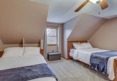 其他 2 Lovely Interlaken Home w/ Fire Pit & Yard!