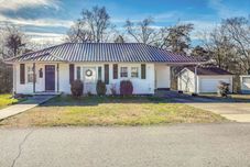 其他 Cozy Shelbyville Home Near Hiking & Distilleries!