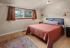 Others 3 North West Nest 30 Day Minimum 2 Bedroom Home by RedAwning