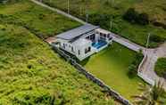 อื่นๆ 7 3 Bedroom Modern Pool Villa -KBR14