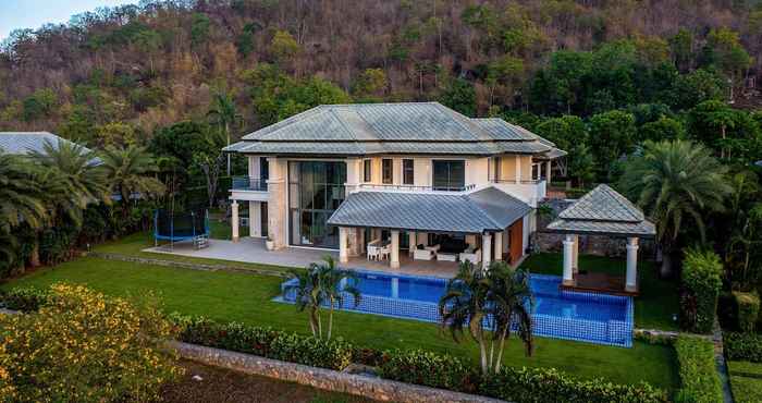 Lainnya Luxury Mansion On Golf Course - BMG5