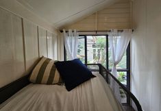 Others 4 Trok Silp Cafe&Bar