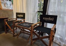 อื่นๆ 6 Trok Silp Cafe&Bar