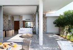 Others 3 Varko - Hermes in Lefkada