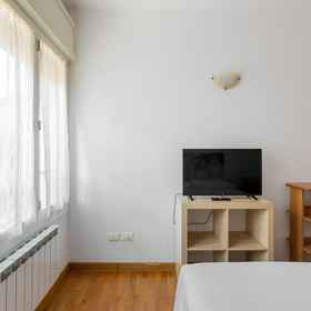 Room 1 Urban Cozy Apartment by Wonderful Italy, Officine Maccaferri S.p.A. Hotels