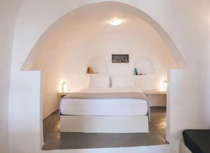 Lain-lain 4 Great cave and Oia Greece