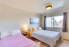 Others 5 Airy Fortuna Apartment With Deck!