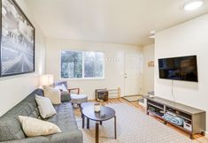 Others 3 Airy Fortuna Apartment With Deck!