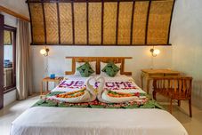 Others Riverside Retreat