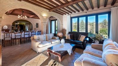 Others 4 Villa Isotta 8 4 Emma Villas