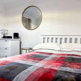 Primary image 1 1-bed Apt, Sleeps 2, 20 min Walk to Centre, Medway Hotels