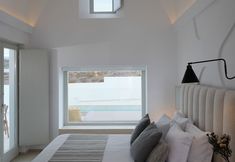 Others 2 Omna Caldera Suites