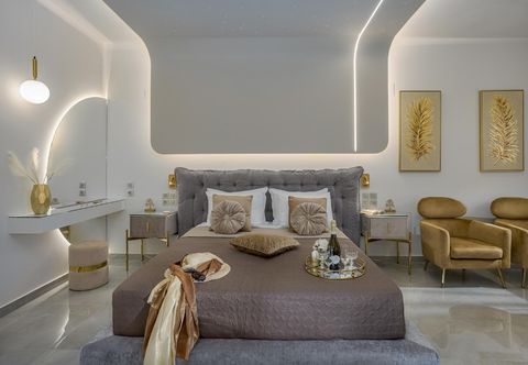 Others Myra Mare Golden Suite by Estia