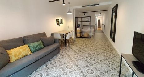 Others 2 Liceu Apartments by gaiarooms