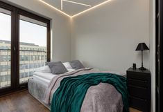 기타 7 Deep Green Apartment by Renters