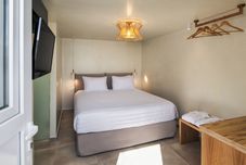 Others Hillside Elegance