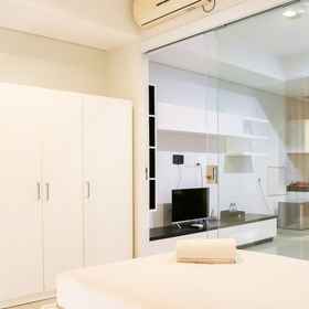 Room 1 Nice And Comfy 1Br At Dago Suites Apartment, Selamat Trans Suci Hotels
