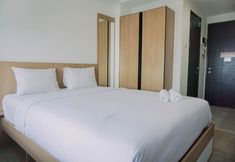 Others 4 Well Furnished And Comfy Studio Collins Boulevard Apartment