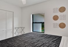 อื่นๆ 4 Monkey House