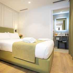 Primary image 1 カサ・ピンセ, サン・ジャウマ広場 ホテル