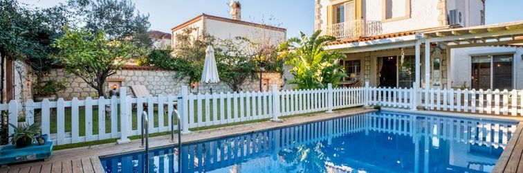 Lain-lain Luxury Duplex Villa w Pool and Garden in Alacati