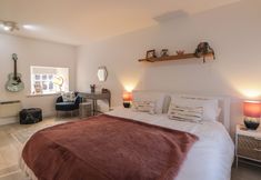 Others 2 Flat 4, The Byre