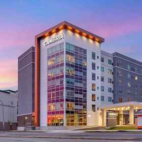 Primary image1Cambria Hotel Niagara Falls,塞内卡尼亚加拉赌场飯店