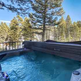 Primary image 1 Mountain Oasis, Colorado Wolf and Wildlife Center Hotels