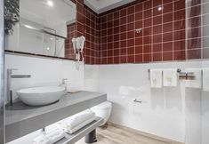 Others 5 King David Suites 202 by Homie