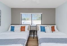 Others 6 The Sandpiper by Boutiq