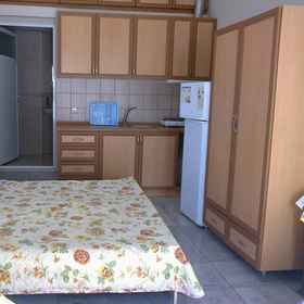 Room1CIZMECI 公寓飯店,阿拉恰特布卡伊公寓