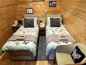 其他 4 Beautiful Twin Glamping Pod in Salisbury