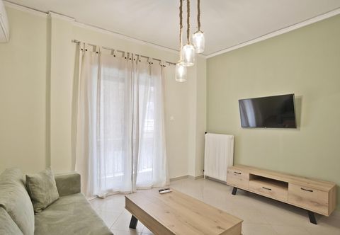 기타 Piraeus Wave in Piraeus