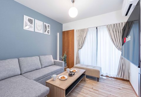 Lain-lain Fleur Sanno