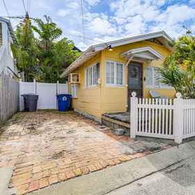 Primary image 1 Sunny Treasure Island Bungalow, 200 Steps to Beach, Eckerd College Hotels