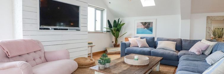 Others Sea View House