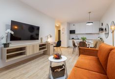 その他 7 Spadochroniarzy 8b/13 by Renters