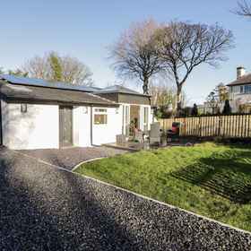 Primary image 1 The Cottage at Cromlech Manor Farm, Hotel Llanfaethlu