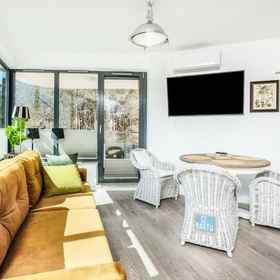 Room1羅戈沃野生動物園一臥一衛度假屋,特热比亚图夫飯店