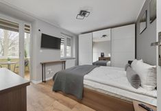 Others 3 Modern Kotsisa Apartment by Renters