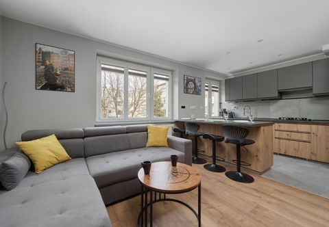 Others Modern Kotsisa Apartment by Renters