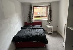 Lain-lain 5 Immaculate 2-bed Apartment in Greenhithe