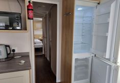 Lainnya 3 208 Unity Beach 6 Berth enc Garden no Pets