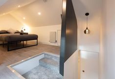 Others 5 Cosy 1 Bed Duplex - Close to Metro - NW2
